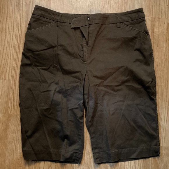 🦋 3/$25 Brown Cotton Shorts - Picture 1 of 8